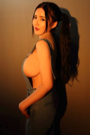 不良娇妻_十万网红美女美酱