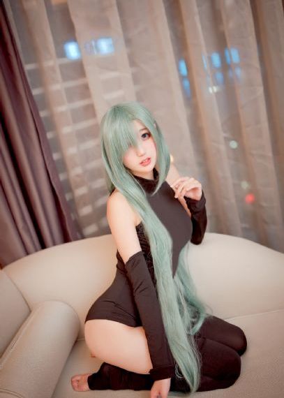 大叔看上女儿的韩剧_720日韩电影在线