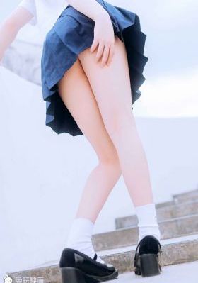 《老师请抱我》_完整版在线观看