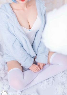 一脸嫌弃给你看胖次_720在线播放观看