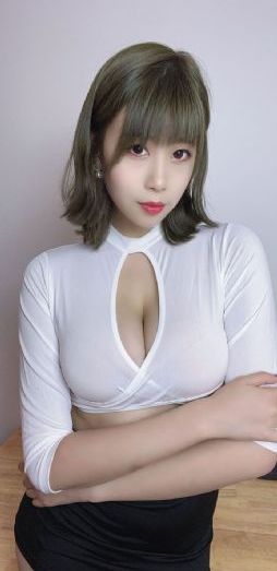 一对浑圆的胸乳被揉捏小说_高清超清在线观看