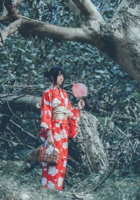年轻的小姨子 在线_DVD在线播放观看